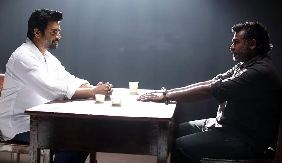 R Madhavan and Vijay Sethupathi in <i>Vikram Vedha.</i>