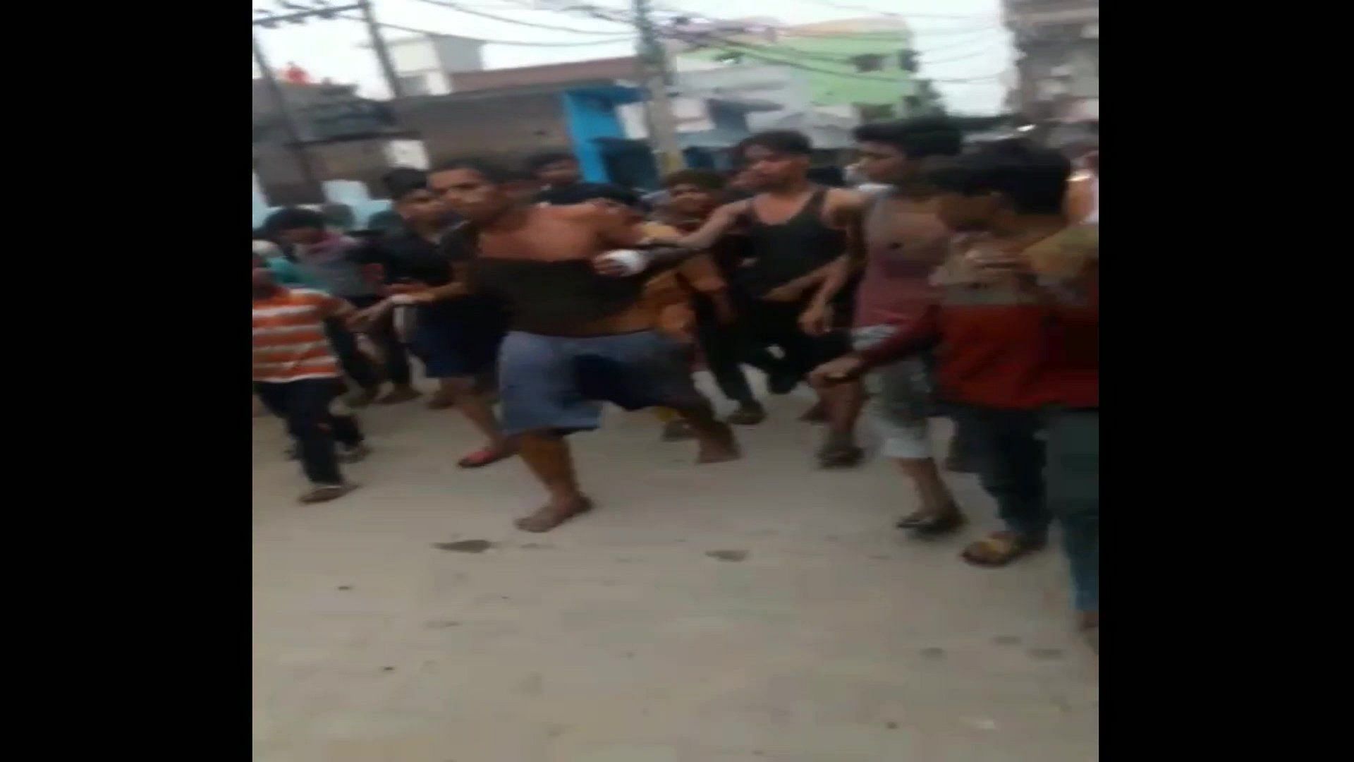 A man was thrashed by a mob on suspicion of child-lifting in Uttar Pradesh’s Majhola. 
