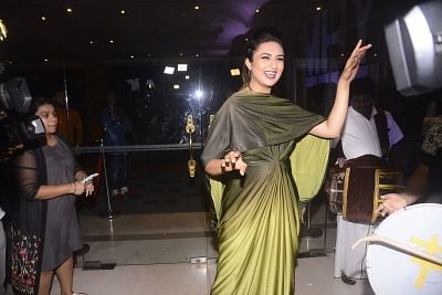 Mumbai: Actress Divyanka Tripathi during the celebration of her television show "Yeh Hai Mohabbatein" completes 1500 episodes in Mumbai on July 25, 2018.(Photo: IANS)