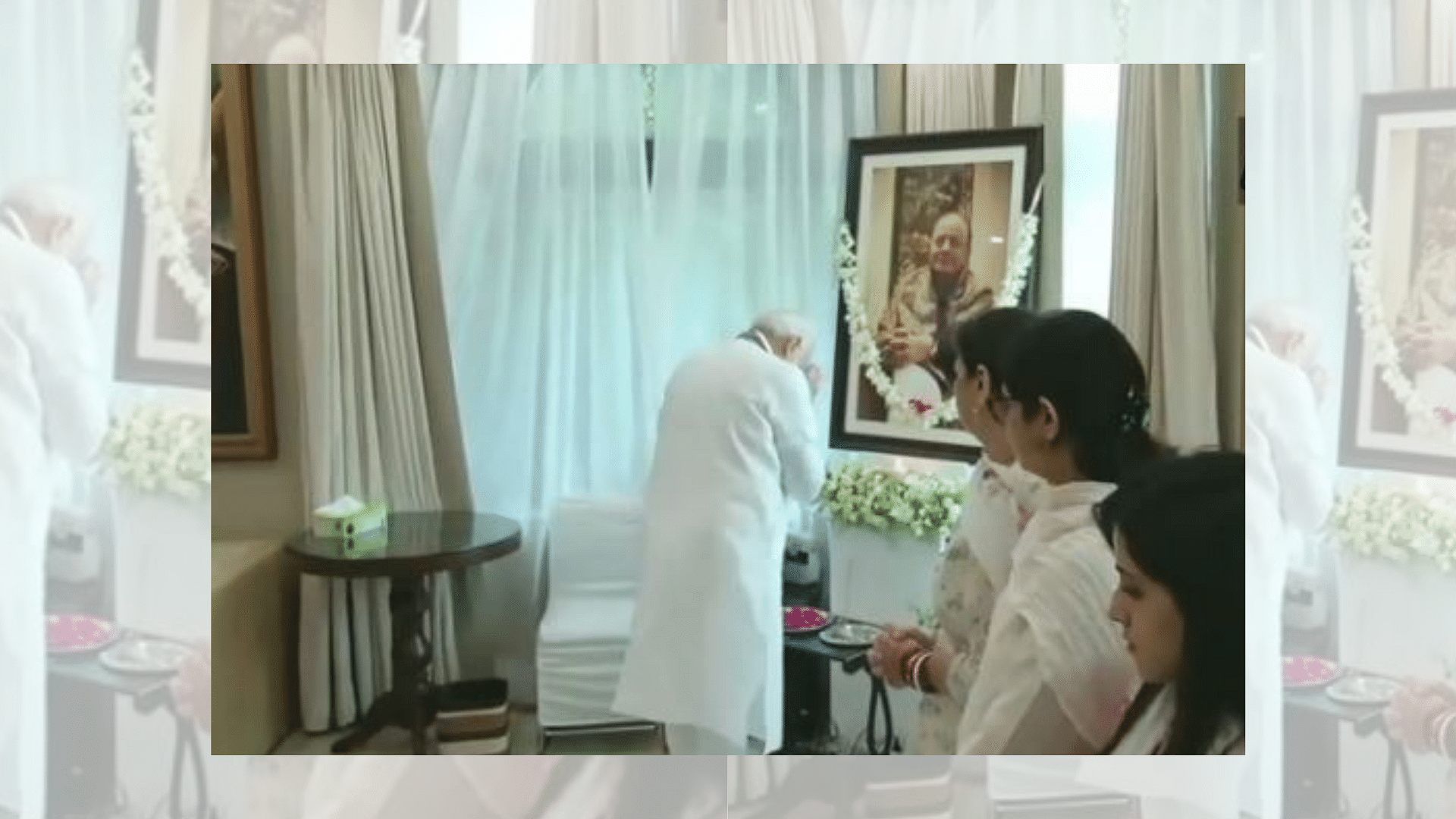 PM Modi met Jaitley’s family to offer his condolences.