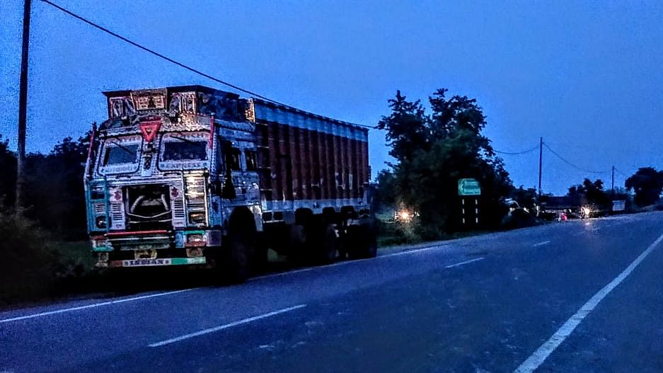 The truck continues to be at the spot of the collision in Rae Bareilly, UP. The blackened number plate is visible too.