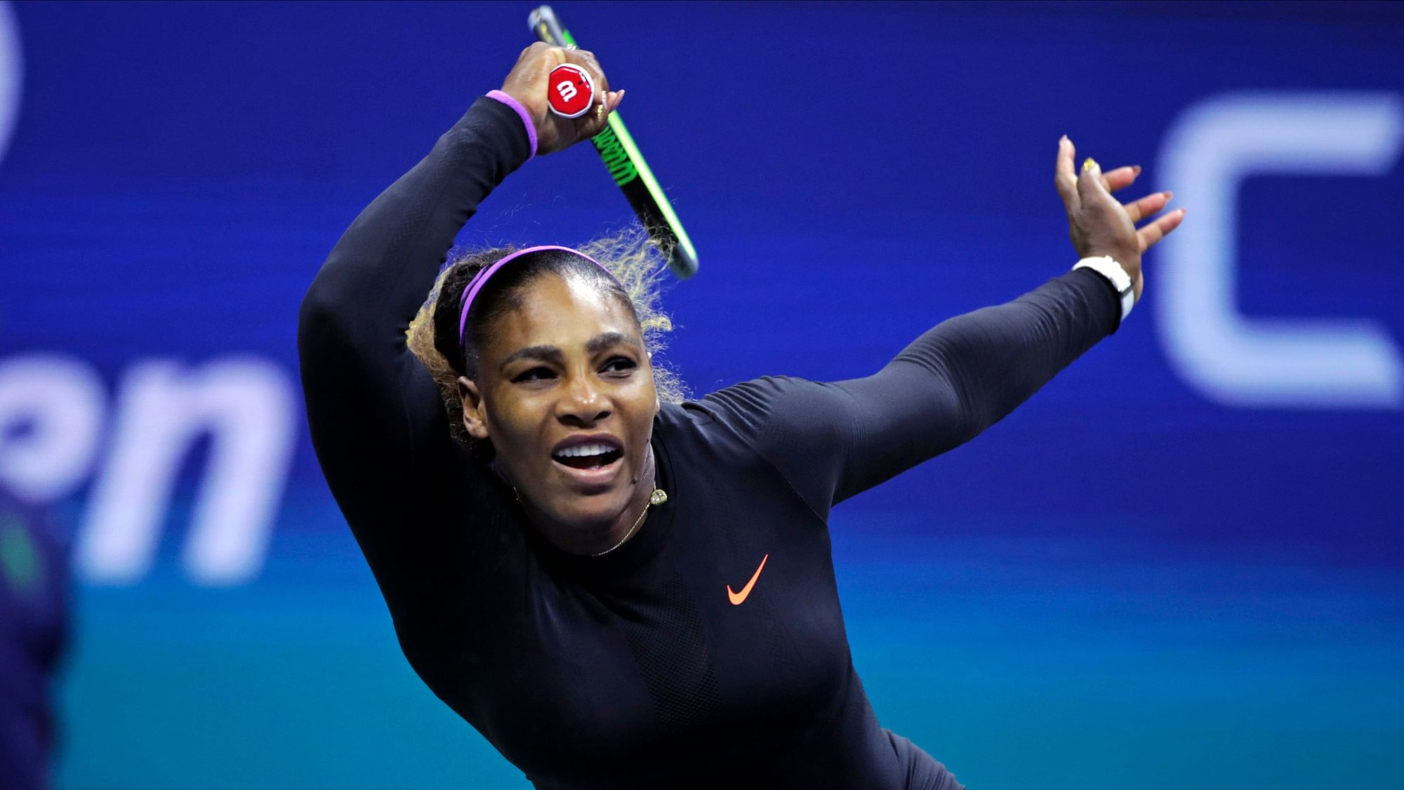 Serena Williams played nearly perfect tennis and beat Maria Sharapova 6-1, 6-1.