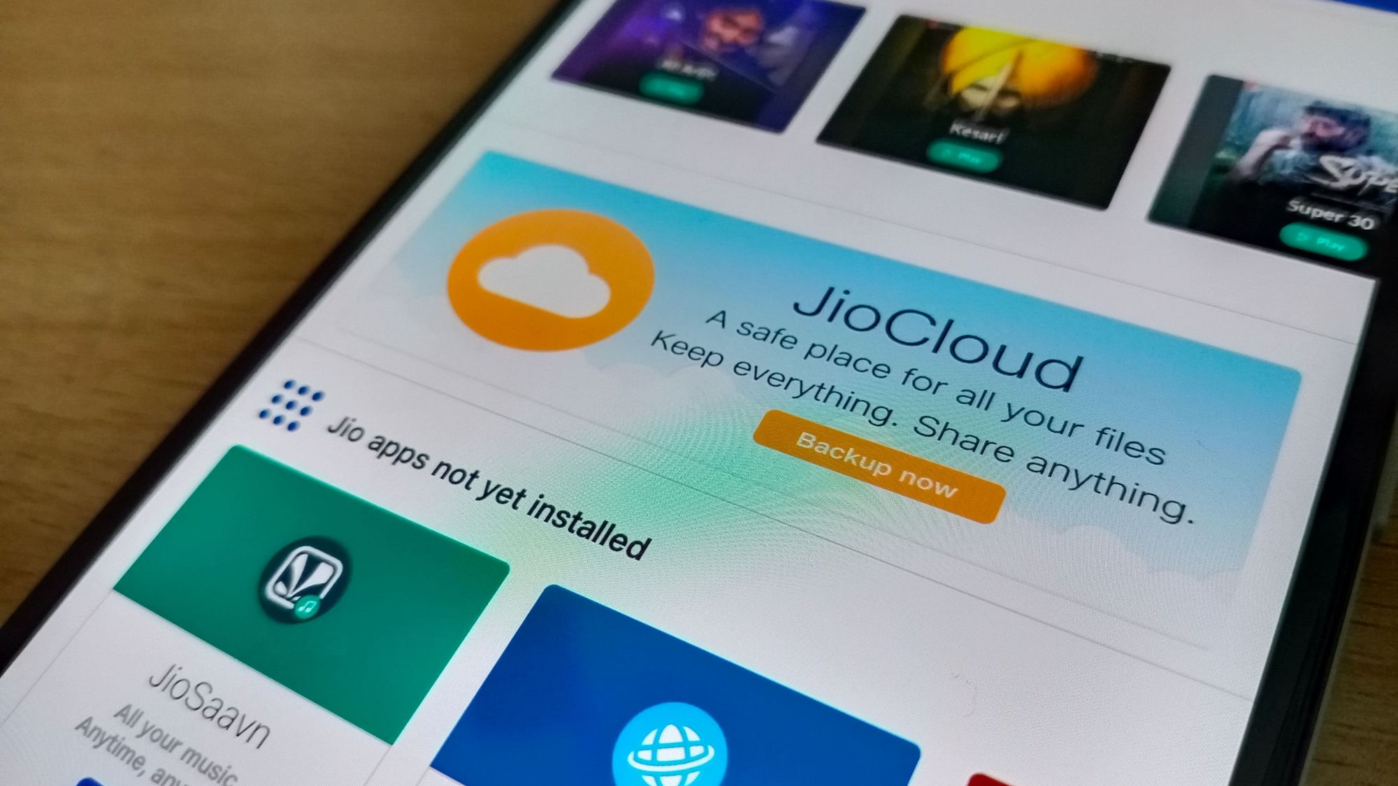 Reliance Jio Offering Free 5GB Cloud Storage: Are you keen on signing up for JioCloud?