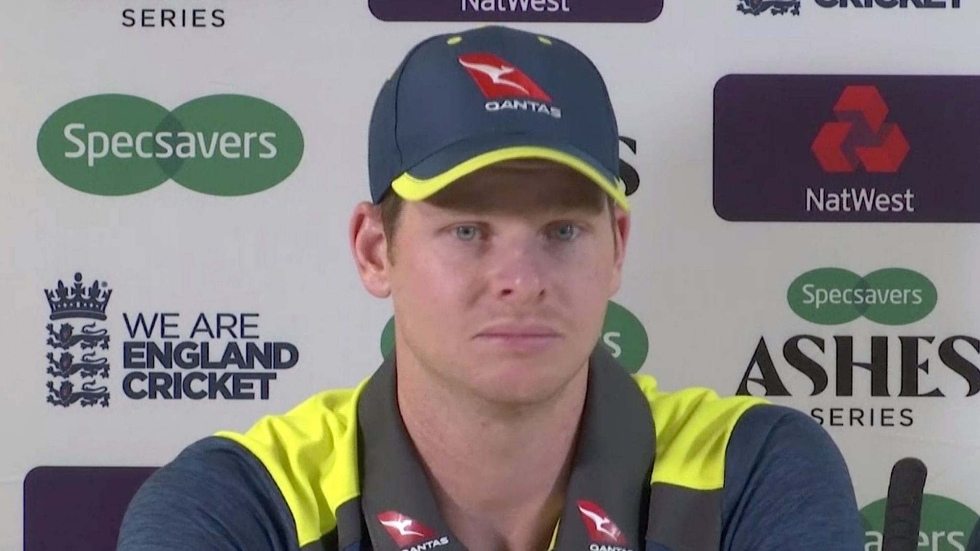 Steve Smith scored centuries in both innings of his first Test since the ball-tampering scandal.