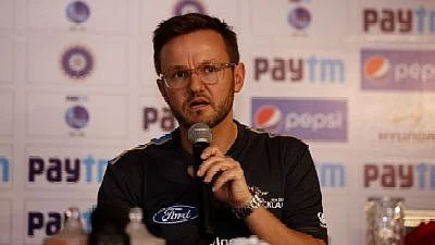 India Coach Selection: A Look at Ravi Shastri’s Five Competitors