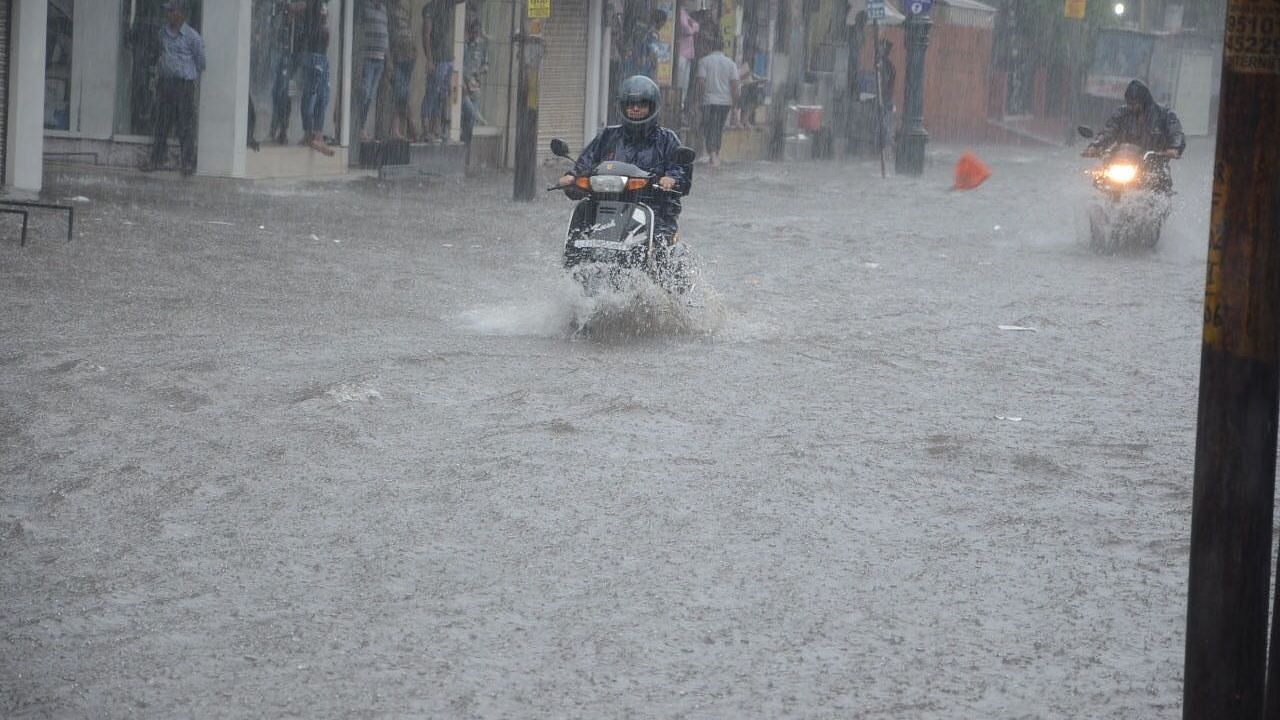 Water floods streets of Fatehganj in Gujarat’s Vadodara.
