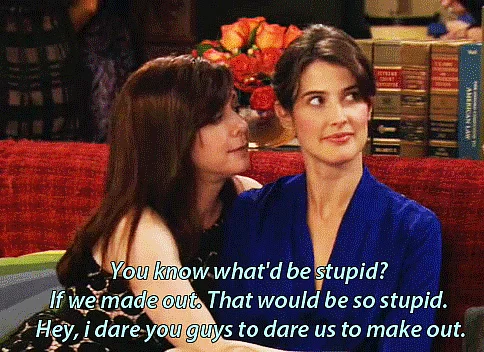 Robin and Lily from HIMYM: Hand-picked friends 