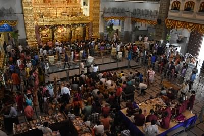 Bengaluru: Devotees during Krishna Janmashtami celebrations at a temple in Bengaluru on Aug 14, 2017. (Photo: IANS)
