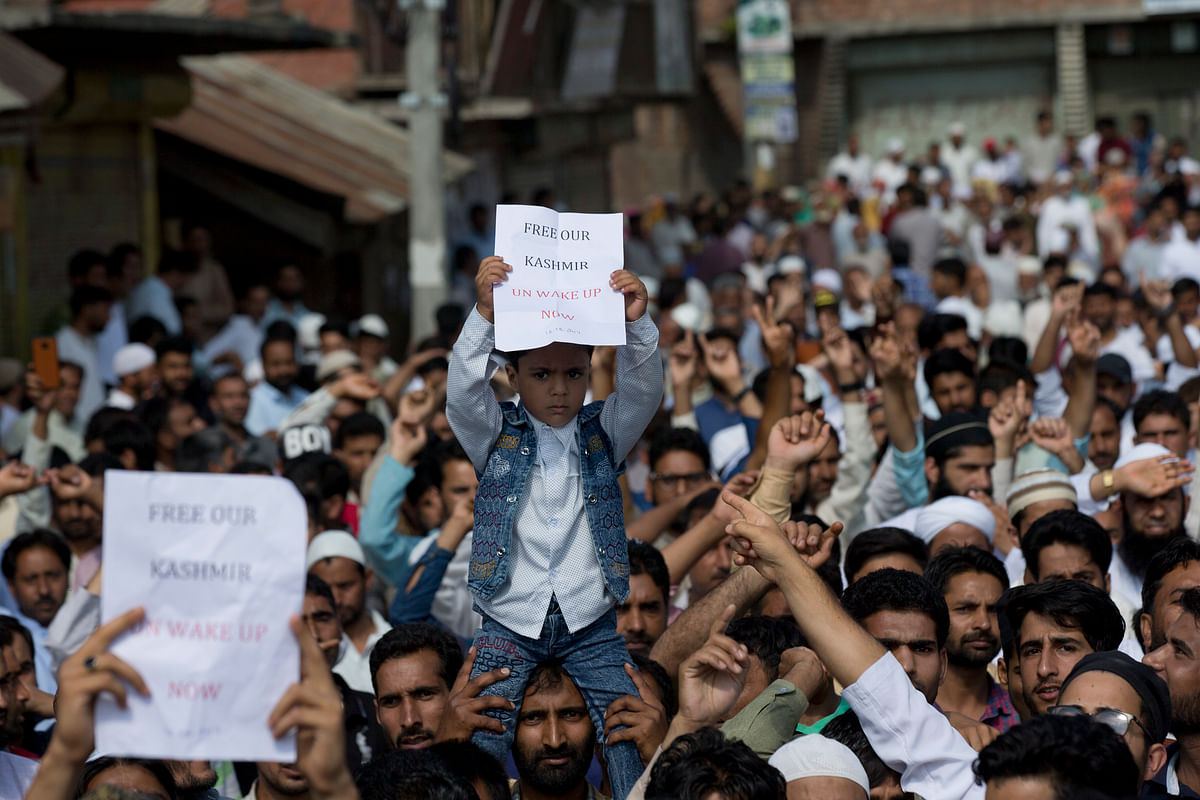 “Nights fill us with dread” says Zainab from Baramulla. Security forces detained 3 kids from her area in night raids