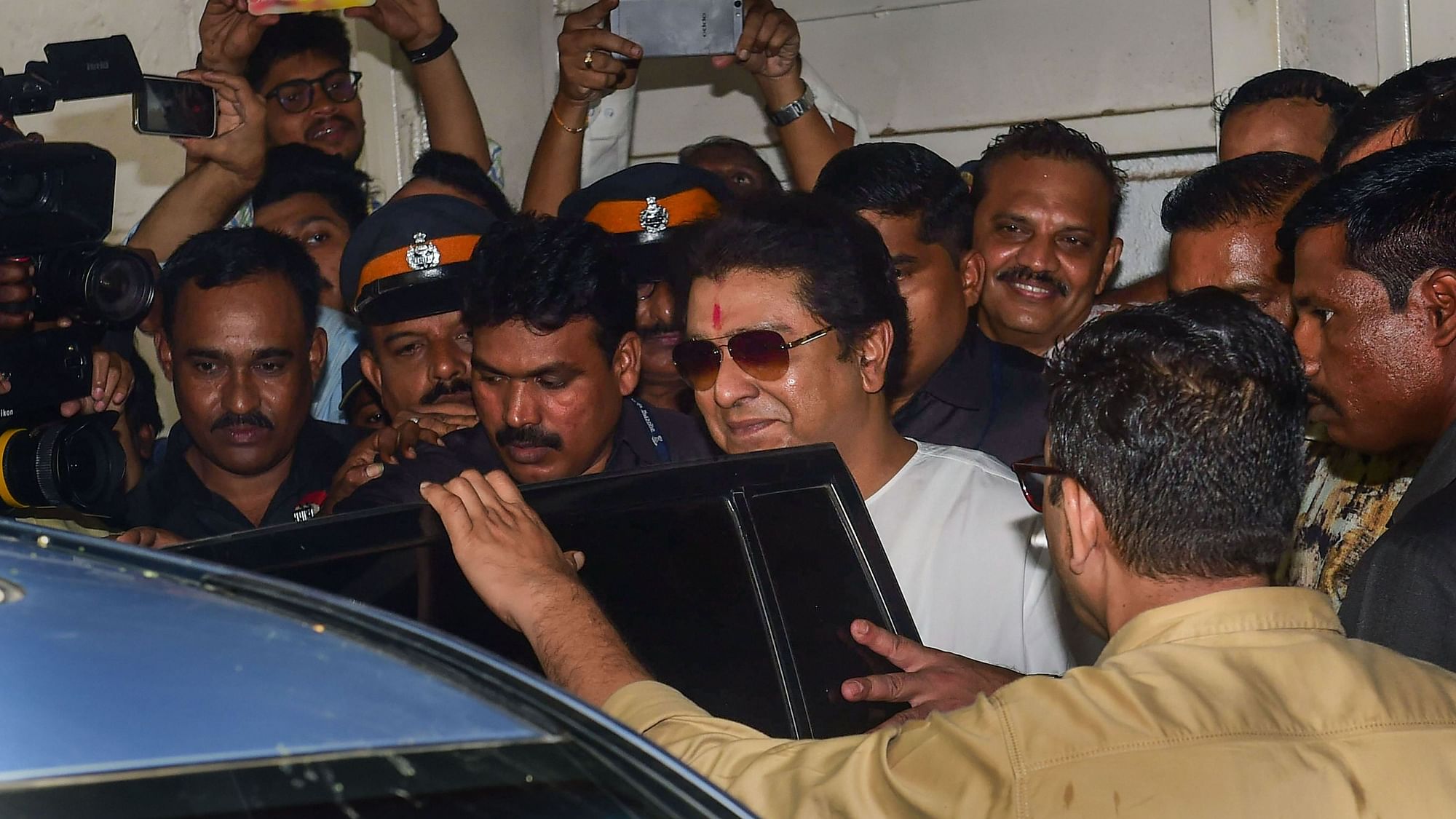 Raj Thackeray said he needed party workers who can beat people up, after a scuffle with hawkers and Congress workers left MNS’ men severely injured.