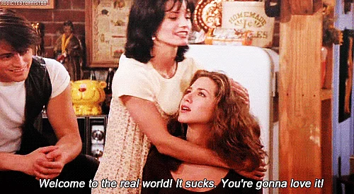 Rachel and Monica from FRIENDS: Friends like Family 
