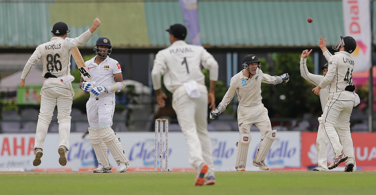 Needing 187 runs in the second innings to make New Zealand bat again, Sri Lanka was bowled out for 122 runs.
