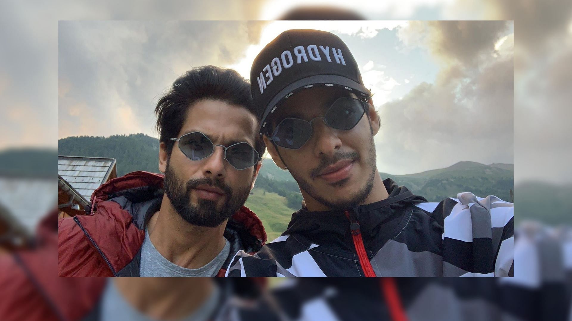 Shahid Kapoor and brother Ishaan Khatter click a selfie.&nbsp;