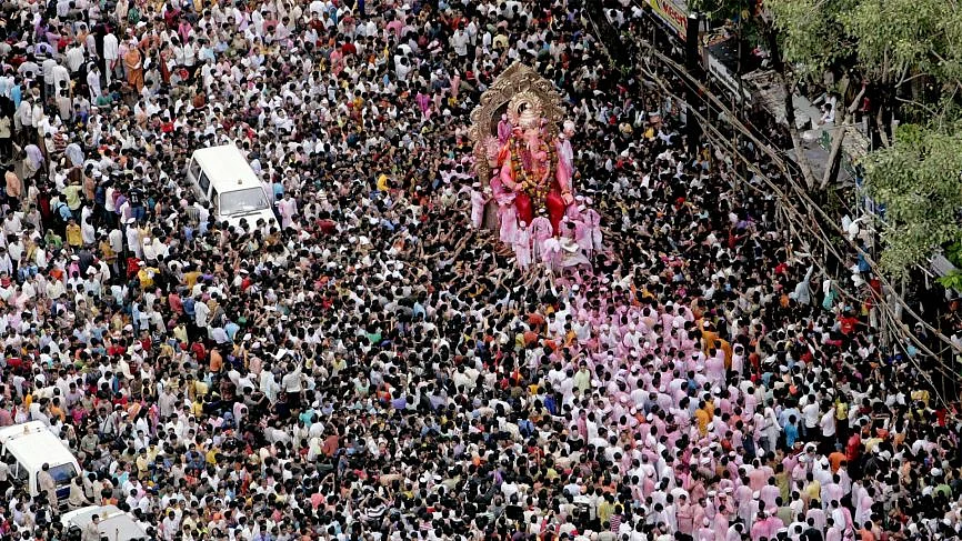 Sea of people during visarjan in 2018. 