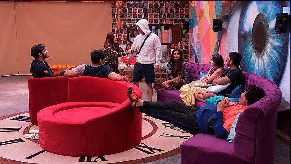 Bigg Boss 13 Day 1: New Dynamics with ‘Bed Friends Forever’
