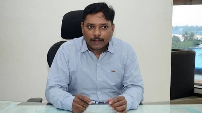 Karnataka IAS officer S Sasikanth Senthil resigned from his post as Deputy Commissioner of Dakshina Kannada on Friday, 6 September.