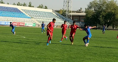 Tashkent: players in action during the AFC U-16 Championship Qualifiers match between Bahrain and India at Transport Institute Stadium in Tashkent, Uzbekistan on Sep 20, 2019. (Photo: IANS)