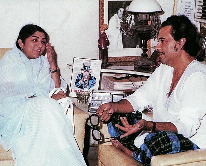 When Lata Mangeshkar was accused of tampering Kishore Kumar’s stage show in New York.