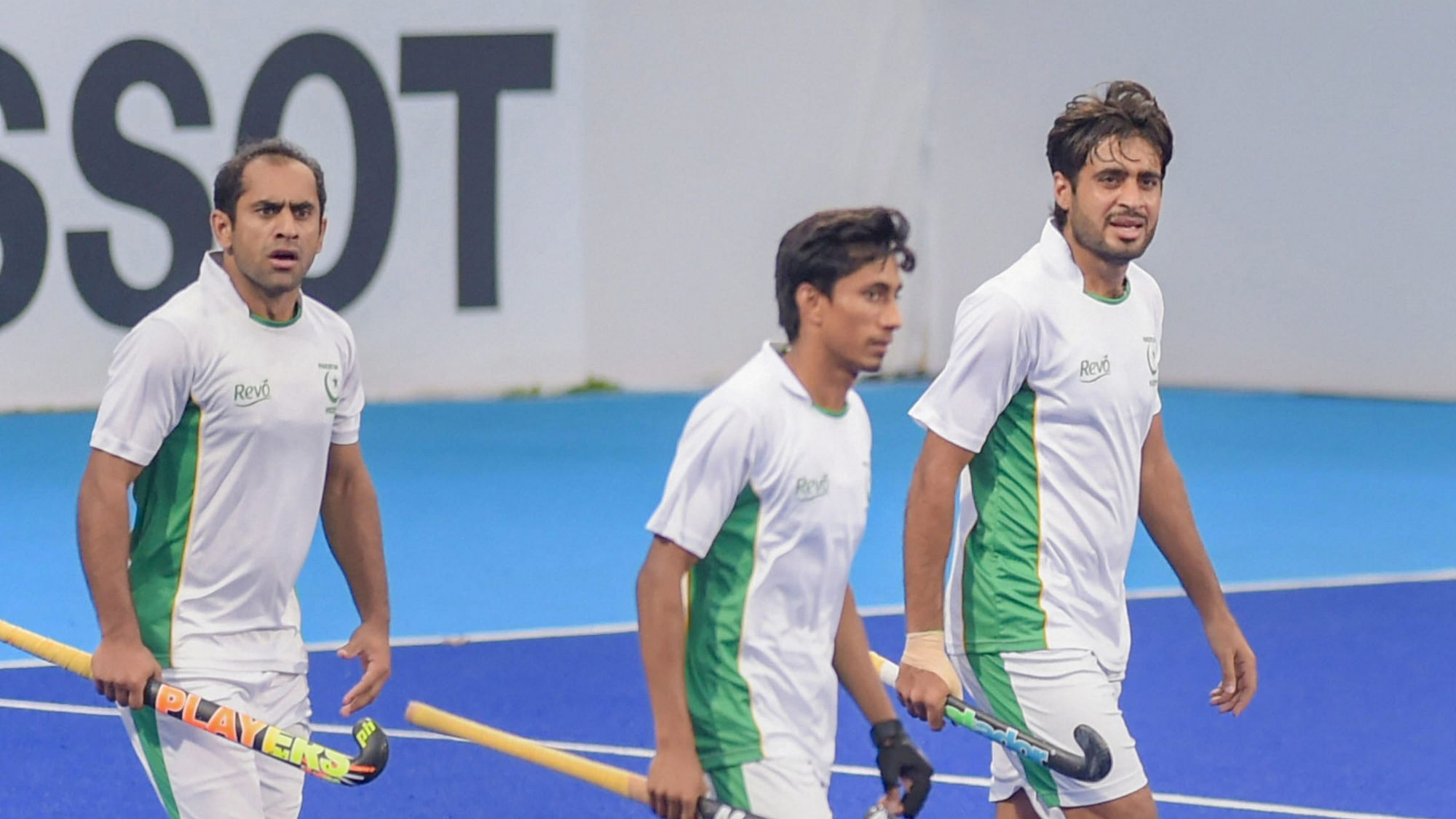 Some Pakistan players have refused to join the national hockey camp under coach Junaid.
