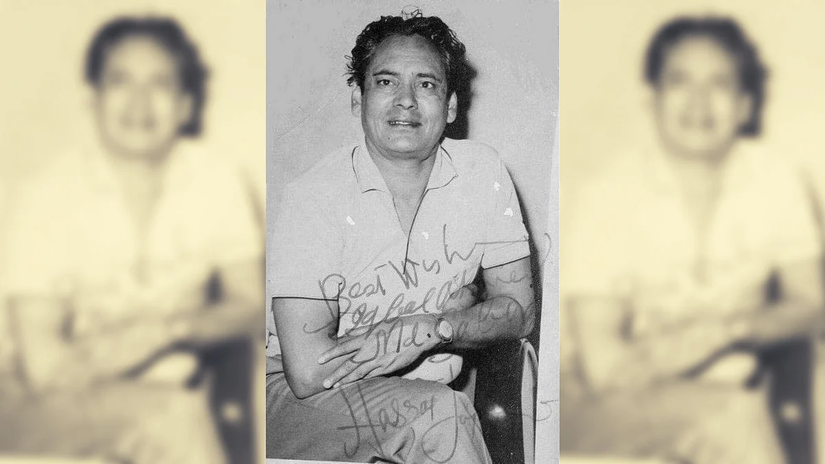 Remembering Hasrat Jaipuri on his birth anniversary. 