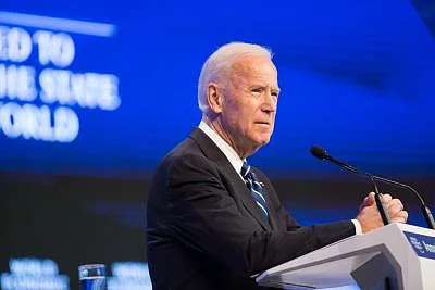 DAVOS, Jan. 18, 2017 (Xinhua) -- U.S. Vice President Joe Biden speaks at the 47th Annual Meeting of the World Economic Forum (WEF) in Davos, Switzerland, on Jan. 18, 2017.(Xinhua/Xu Jinquan/IANS)(gl)