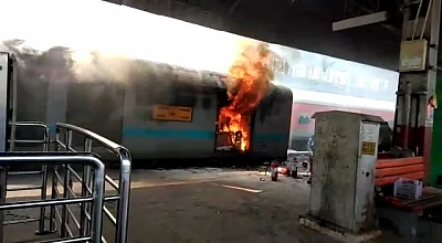 A major fire breaks out in the power car of the Chandigarh-Kochuvalli Express at platform No. 8 of the New Delhi railway station on Sep 6, 2019. (Photo: IANS)
