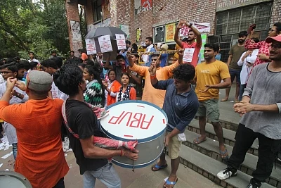 New Delhi: Members of ABVP cheer for their group during voting for this year