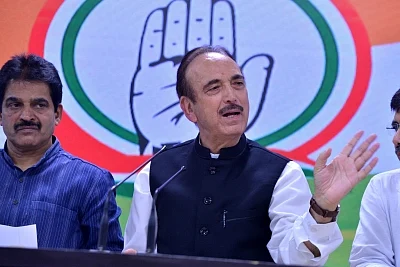 New Delhi: Congress general secretary in-charge of Haryana Ghulam Nabi Azad addresses a press conference in New Delhi on Sep 4, 2019. Also seen Congress general secretary organisation K C Venugopal. (Photo: IANS)