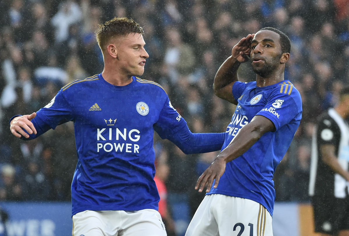 Leicester defeated 10-man Newcastle 5-0 on Sunday with Jamie Vardy bagging a second-half brace.
