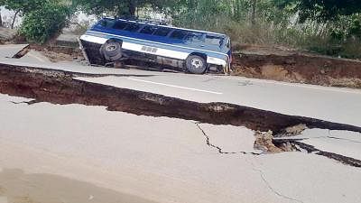 MIRPUR, Sept. 24, 2019 (Xinhua) -- Photo taken with a mobile phone shows a damaged road at the earthquake-hit area in Mirpur district of Pakistan-controlled Kashmir on Sept. 24, 2019. A 5.8-magnitude earthquake hit parts of Pakistan on Tuesday. (Str/Xinhua/IANS)