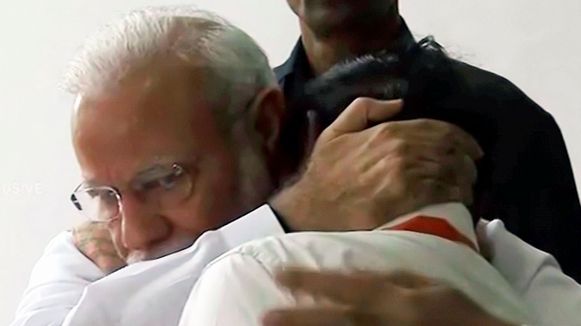 PM Modi hugs ISRO chief K Sivan as he breaks down.