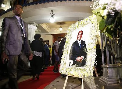 HARARE, Sept. 11, 2019 (Xinhua) -- A portrait of the late former Zimbabwean President Robert Mugabe is seen at Mugabe