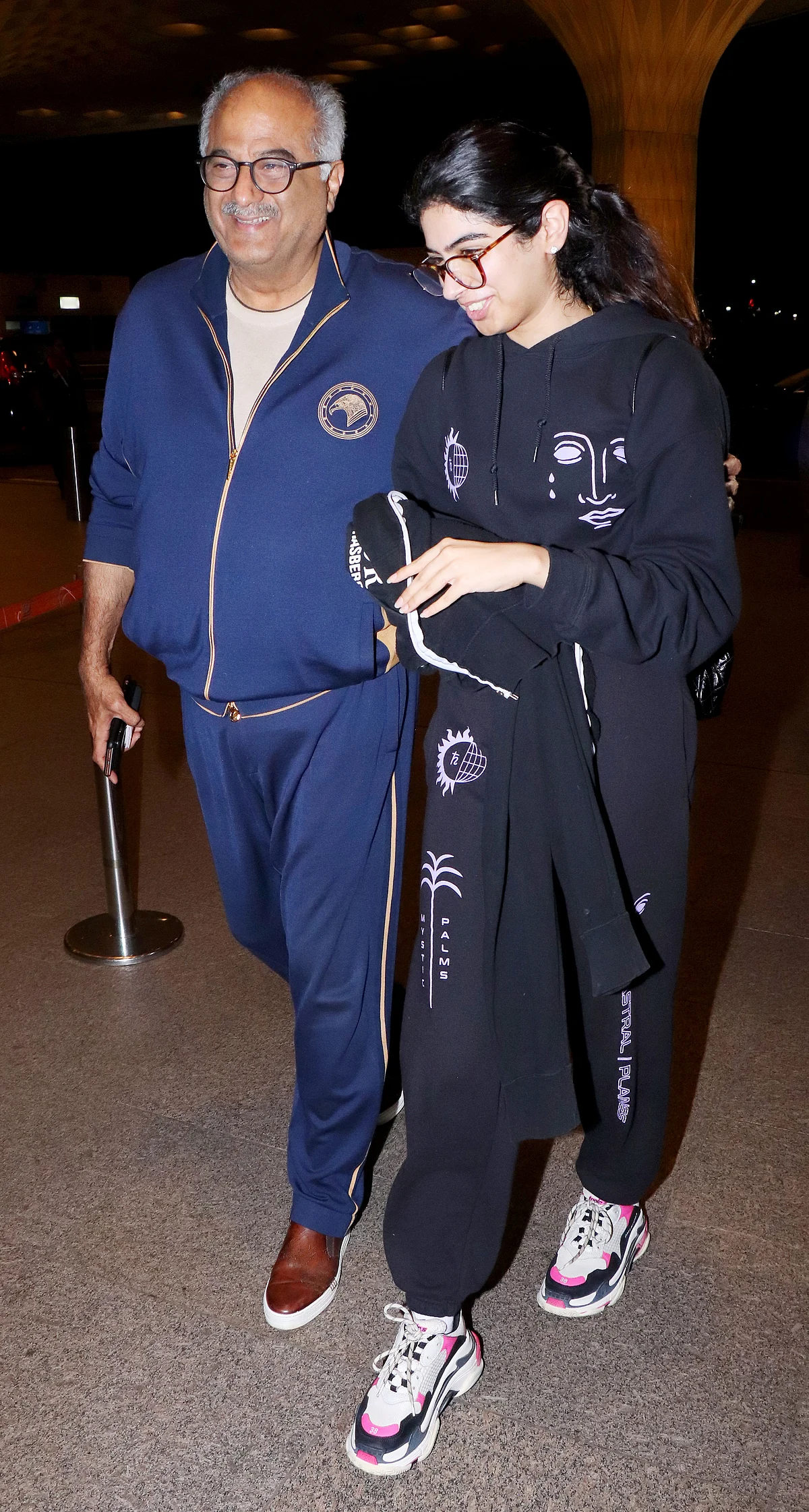 Boney Kapoor seeing off his daughter Khushi.