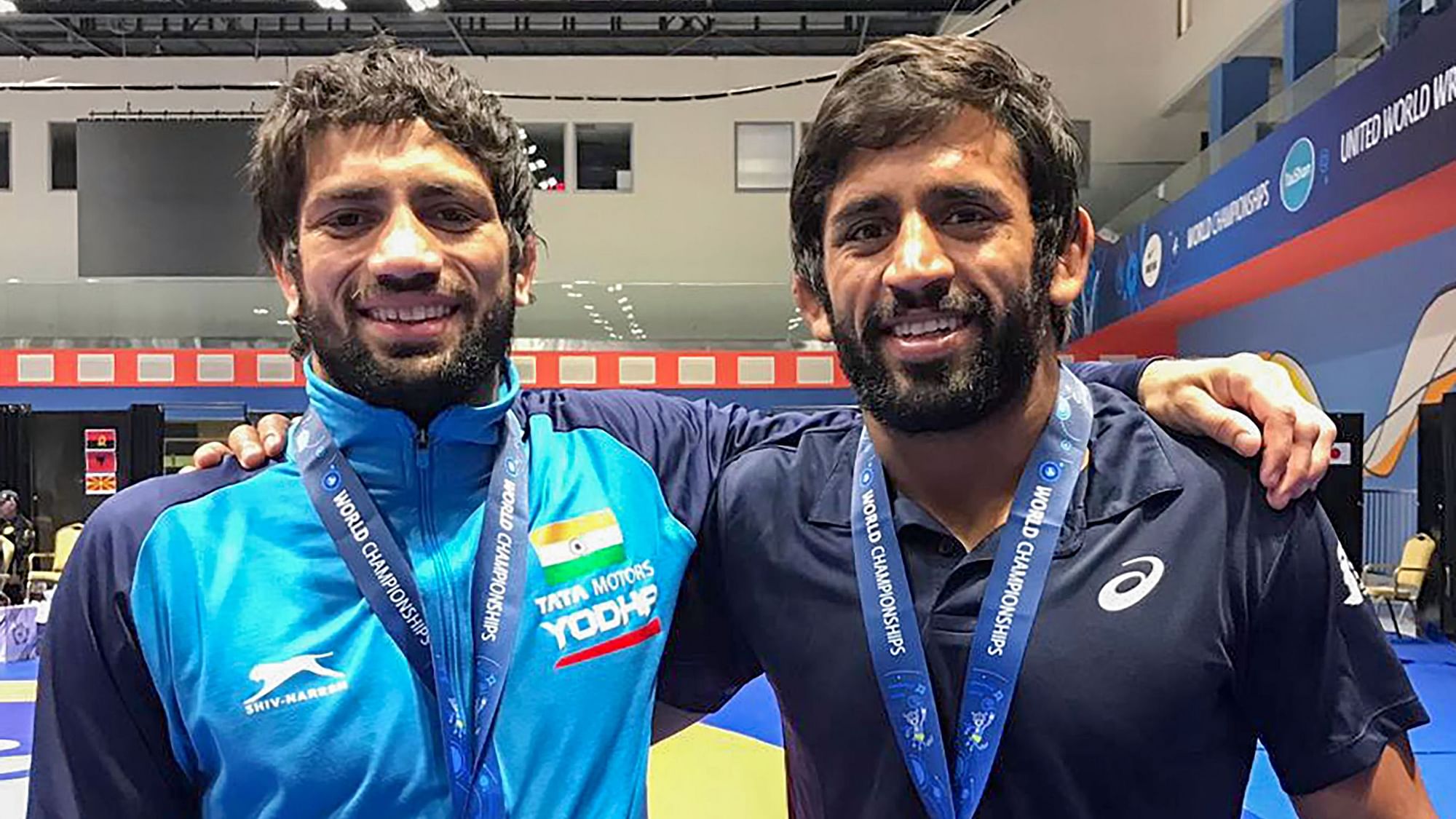 Bajrang Punia (right) and Ravi Kumar Dahiya with respective medals at the World Wrestling Championships.