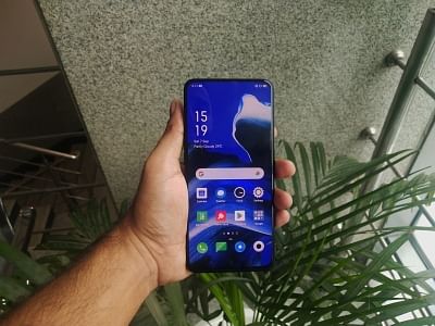 New Delhi: After the initial success to Reno 10x Zoom, Chinese smartphone manufacturer OPPO has launched Reno 2 series -- Reno 2 (20x digital zoom), Reno 2Z and Reno 2F -- before Diwali in India that pack quad rear cameras, pop-up selfie camera and attractive designs. The flagship Reno 2 is priced at Rs 36,990 and would go on sale starting September 20. (Photo: IANS)