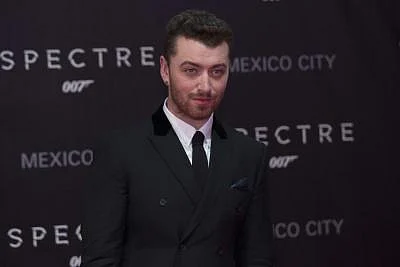 MEXICO CITY, Nov. 3, 2015 (Xinhua) -- Singer Sam Smith poses during the red carpet of the movie "Spectre" of the James Bond saga in Mexico City, capital of Mexico, on Nov. 2, 2015. (Xinhua/Alejandro Ayala/IANS) (da) (sp)