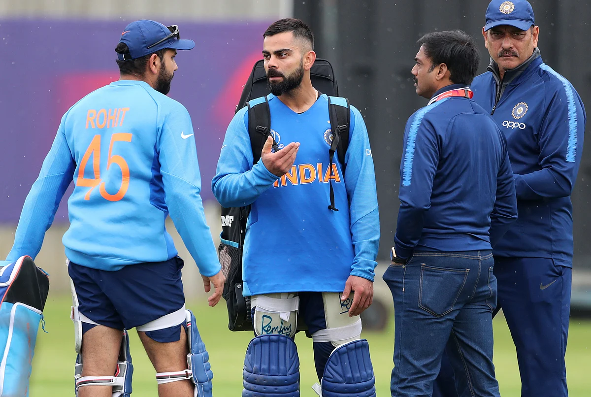 In Dhoni’s Absence, Rohit Sharma Asked to Be More Vocal on Field