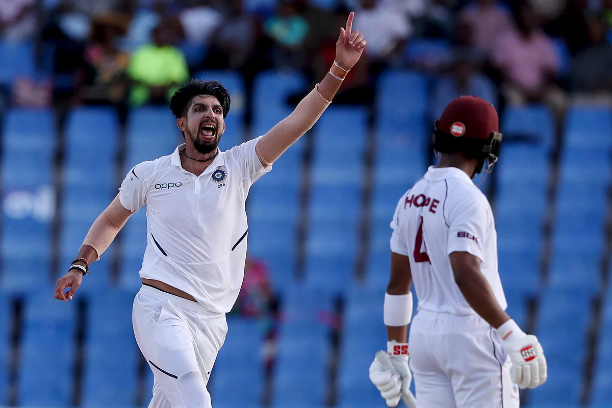 If 2010 was a big year for Ishant the batsman, it was a shocking year for the bowler.
