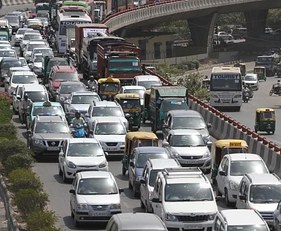 New Delhi: A view of Delhi traffic after the second phase of odd-even traffic scheme concluded on 30th April, 2016; in New Delhi on May 2, 2016. (Photo: IANS)