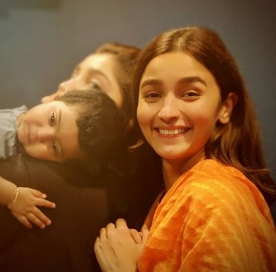 Alia Bhatt is giving sister Shaheen Bhatt major 'pudding vibes' as she poses  for some adorable