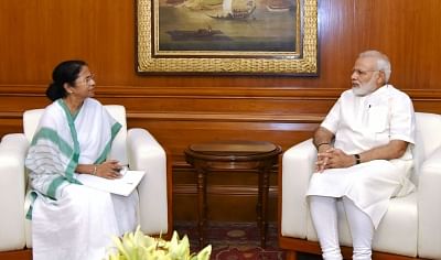 Prime Minister Narendra Modi and West Bengal Chief Minister Mamata Banerjee. (Photo:IANS/PIB)