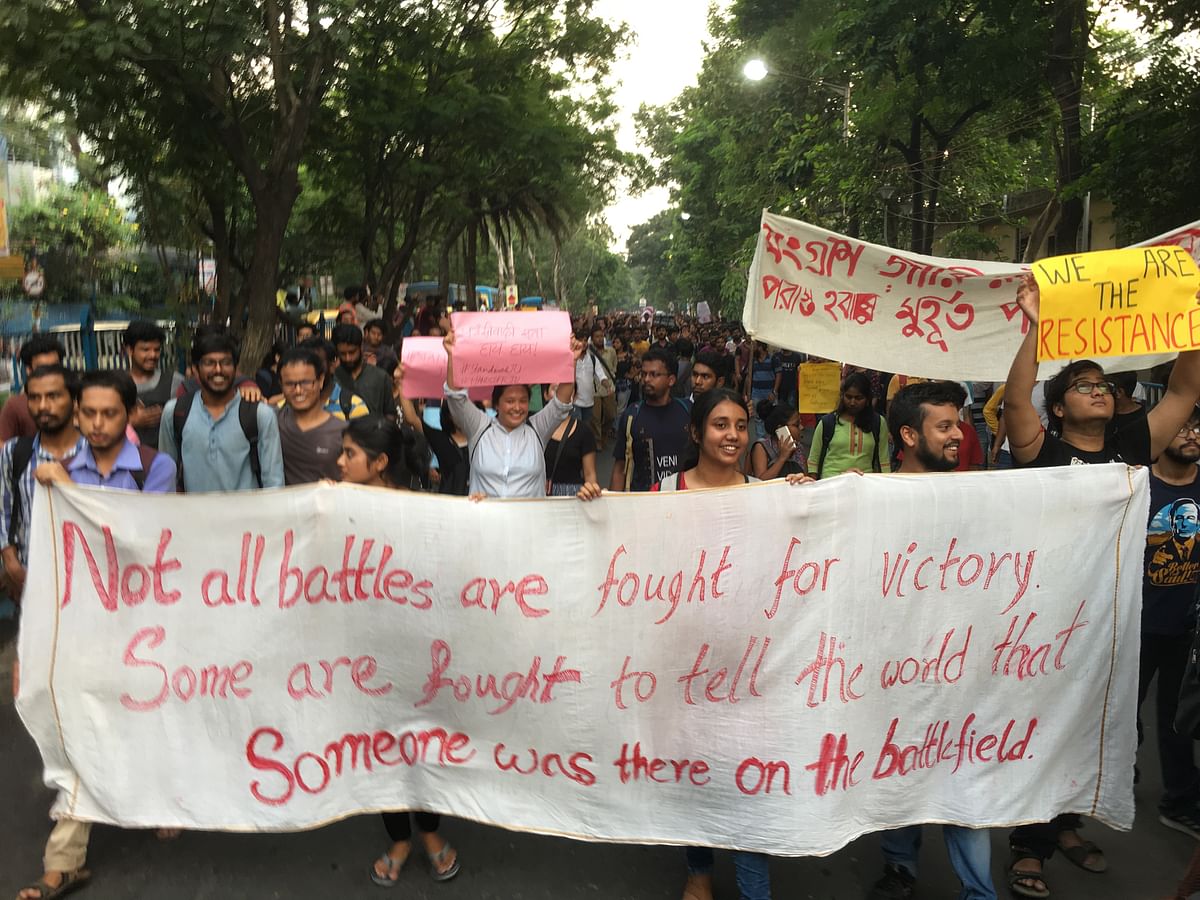 From a banner quoting Ravish Kumar to a song from an iconic Satyajit Ray film, here are the highlights of the rally.