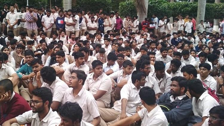 The protesting students alleged that college authorities rusticated Harsha for no fault of his, after days of harassment.