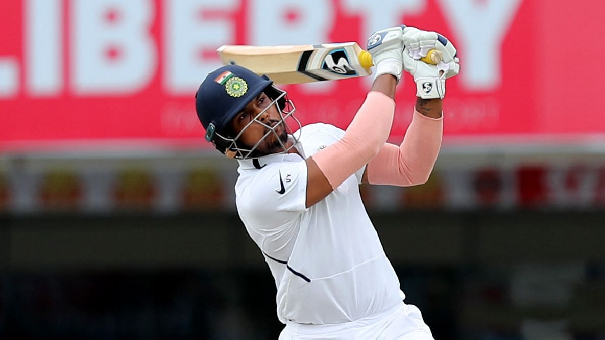 Indian pacer Umesh Yadav smashed debutant George Linde for five sixes, posting his highest Test score of 31.