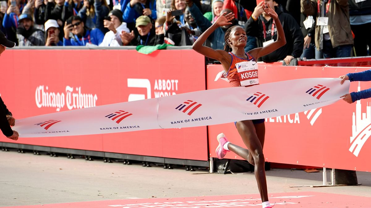 Ababel Yeshaneh (2:20:51) and Gelete Burka (2:20:55), both from Ethiopia, finished second and third respectively. 