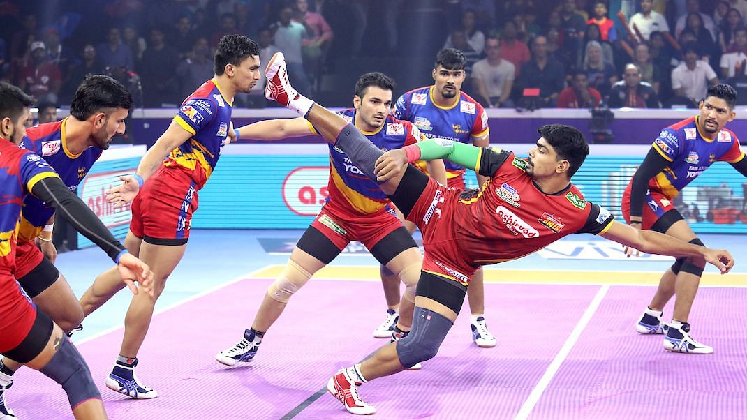 Bengaluru Bulls outwitted UP Yoddha 48-45 in the first eliminator to qualify for the semifinals of the Pro Kabaddi League.