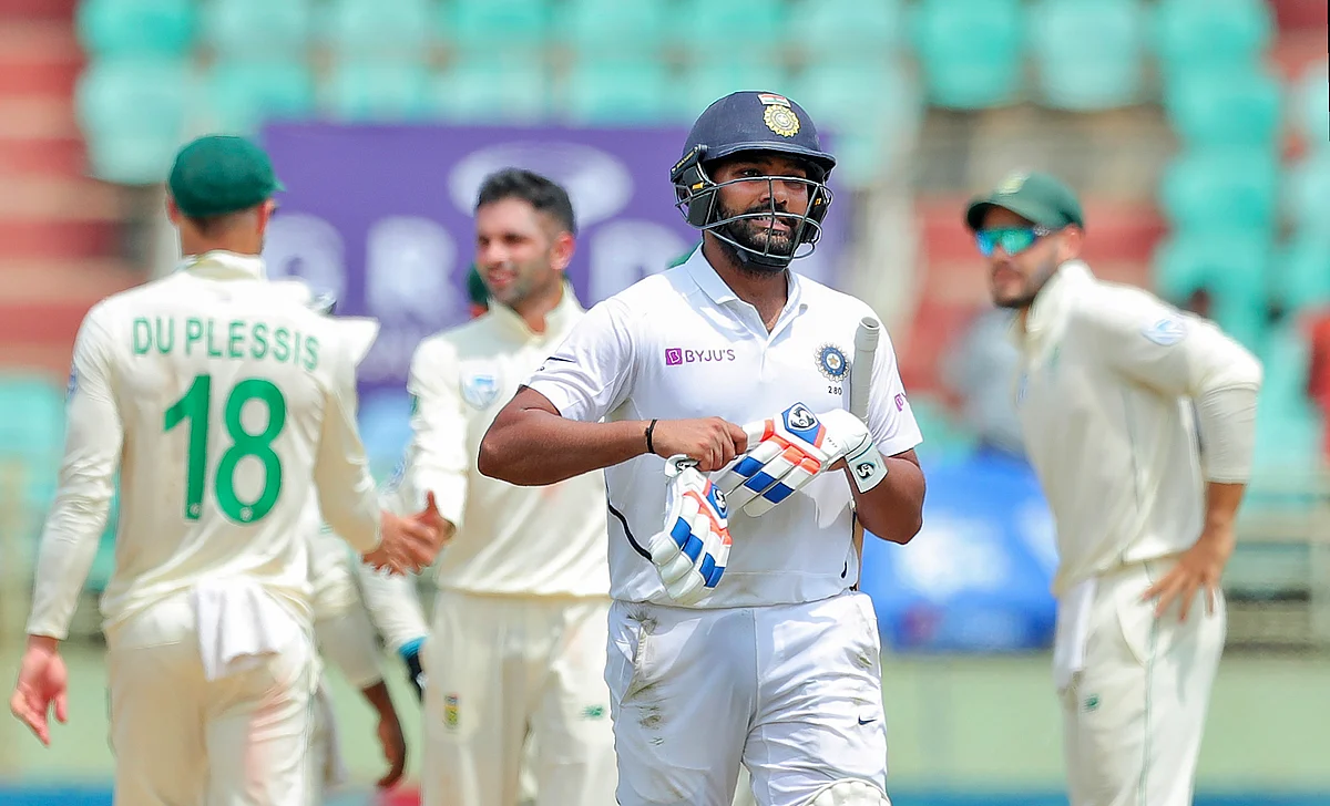 Mayank Agarwal’s Double Century Takes India to 450/5 at Tea