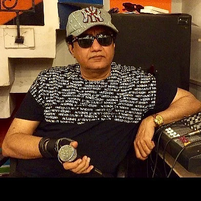 Abu Malik is Anu Malik’s younger brother. 
