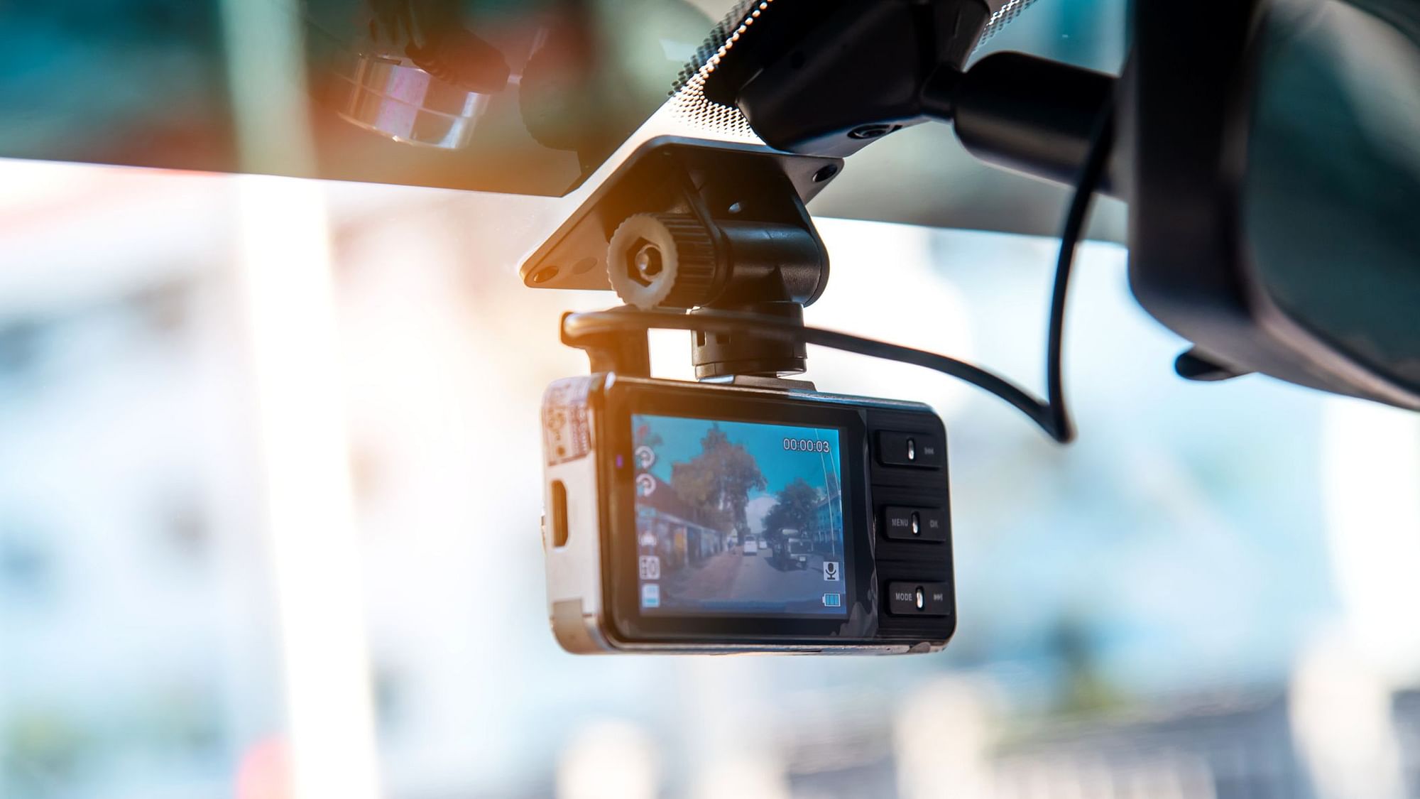 Dashboard cameras or dashcams are now a necessity with the increasing chaotic traffic conditions in Indian cities.