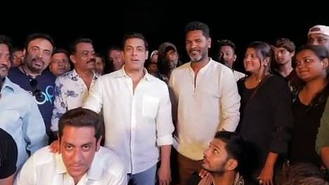 Salman Khan and Prabhudeva on the sets of <i>Dabangg 3</i>.